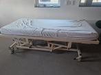 Massage tafel, fysiotherapie tafel of juist tafel voor hapto, Sport en Fitness, Massageproducten, Ophalen, Zo goed als nieuw, Massagetafel