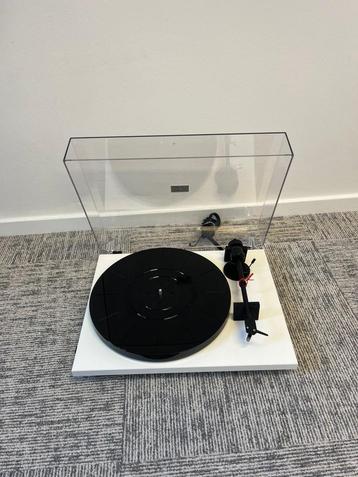 Pro-Ject | E1| AT3600L  | Platenspeler | Wit beschikbaar voor biedingen