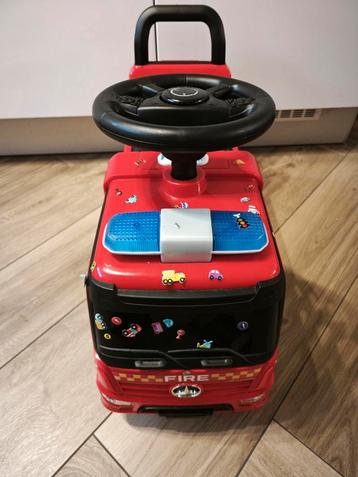 Mercedes Loopauto rood voor kind tot 3 jaar  beschikbaar voor biedingen