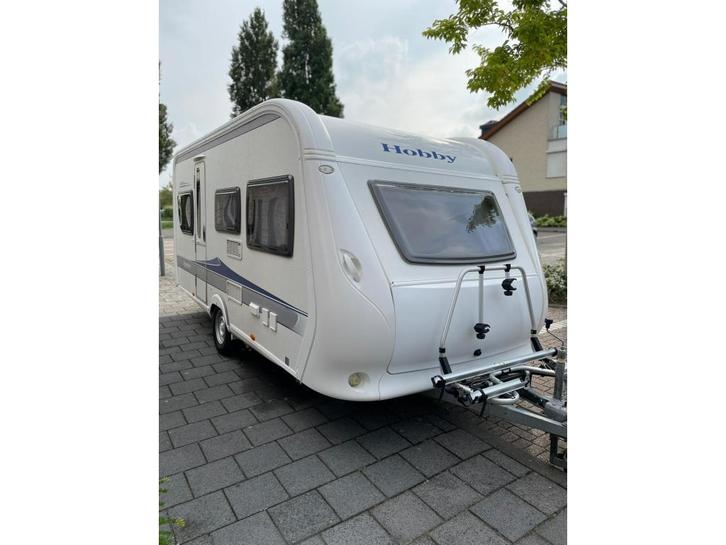 Hobby Excellent 455UF (997017), Caravans en Kamperen, Caravans, Particulier, tot en met 4, 1000 - 1250 kg, Rondzit, Hobby, Dwarsbed