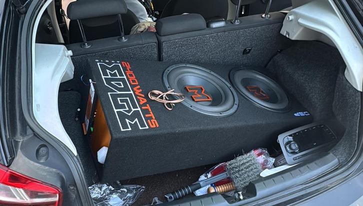 EDGE subwoofer ingebouwde versterker., Auto diversen, Autospeakers, Nieuw, Ophalen