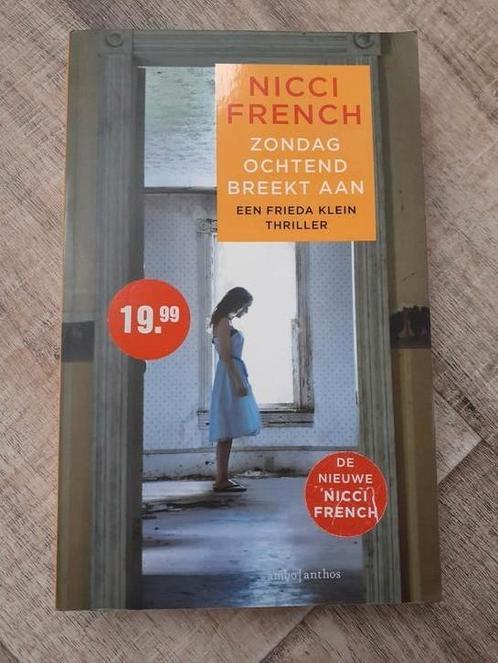 Nicci French - Zondagochtend breekt aan, Boeken, Thrillers, Zo goed als nieuw, Nederland, Ophalen of Verzenden
