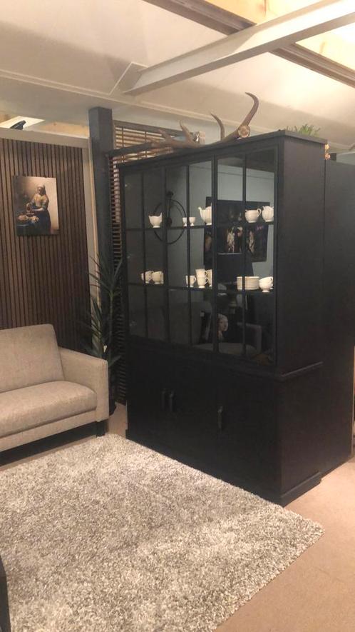 Eiken buffetkast vitrinekast Alexander: SHOWMODEL ACTIE, Huis en Inrichting, Kasten | Buffetkasten, Nieuw, 200 cm of meer, 150 tot 200 cm