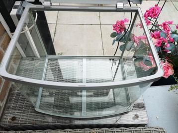 Prachtige aquarium, terrarium of bak voor kweekkas.
 beschikbaar voor biedingen