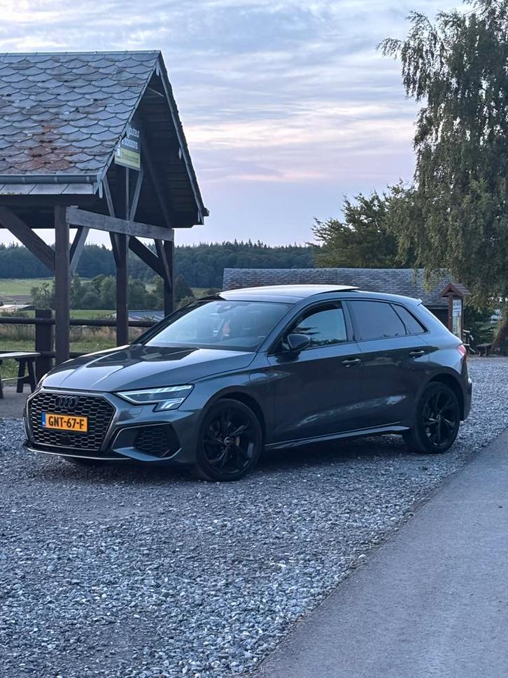Audi A3 40 Tfsi e 204pk Phev S-tronic | BTW-auto, Auto's, Audi, Particulier, A3, ABS, Achteruitrijcamera, Adaptieve lichten, Adaptive Cruise Control