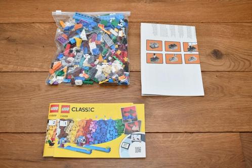 Lego Classic 11009, 441 stenen (incl. lichtstenen), compleet, Kinderen en Baby's, Speelgoed | Duplo en Lego, Zo goed als nieuw