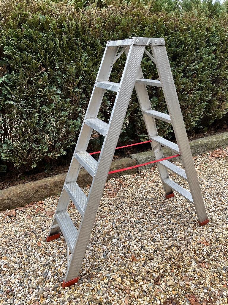 Altrex klustrap, Doe-het-zelf en Verbouw, Ladders en Trappen, Ophalen, Gebruikt, Trap, Opvouwbaar of Inschuifbaar
