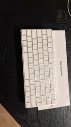 Apple Magic Keyboard, Computers en Software, Ophalen of Verzenden, Zo goed als nieuw, Draadloos, Qwerty