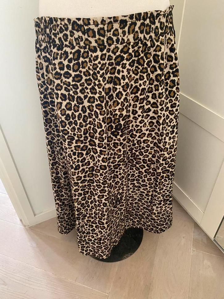 Claudia Sträter Luipaard rok maat 44 met steekzakken voor, Kleding | Dames, Rokken, Zo goed als nieuw, Maat 42/44 (L), Bruin, Ophalen of Verzenden