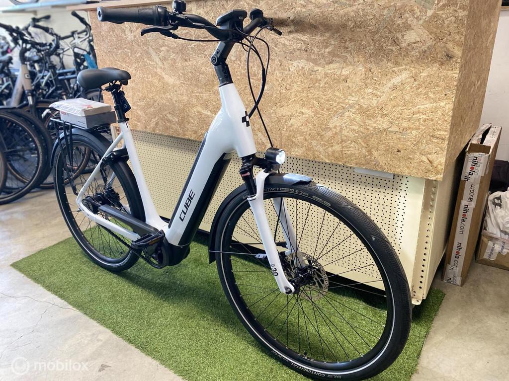 CUBE SUPREME HYBRID 56 CM BOSCH DAMESFIETS 500WH BELT DRIVE, Fietsen en Brommers, Cube, Cube, Cube, 55 tot 59 cm