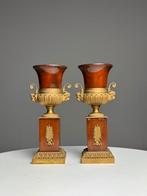 Mahonie vazen 19e eeuw, Ophalen