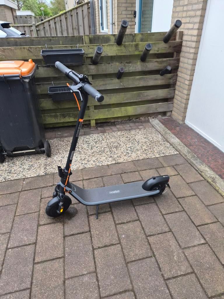 Ninebot E2 Plus elektrische step, Fietsen en Brommers, Steps, Ophalen, Zo goed als nieuw, Elektrische step (E-scooter)