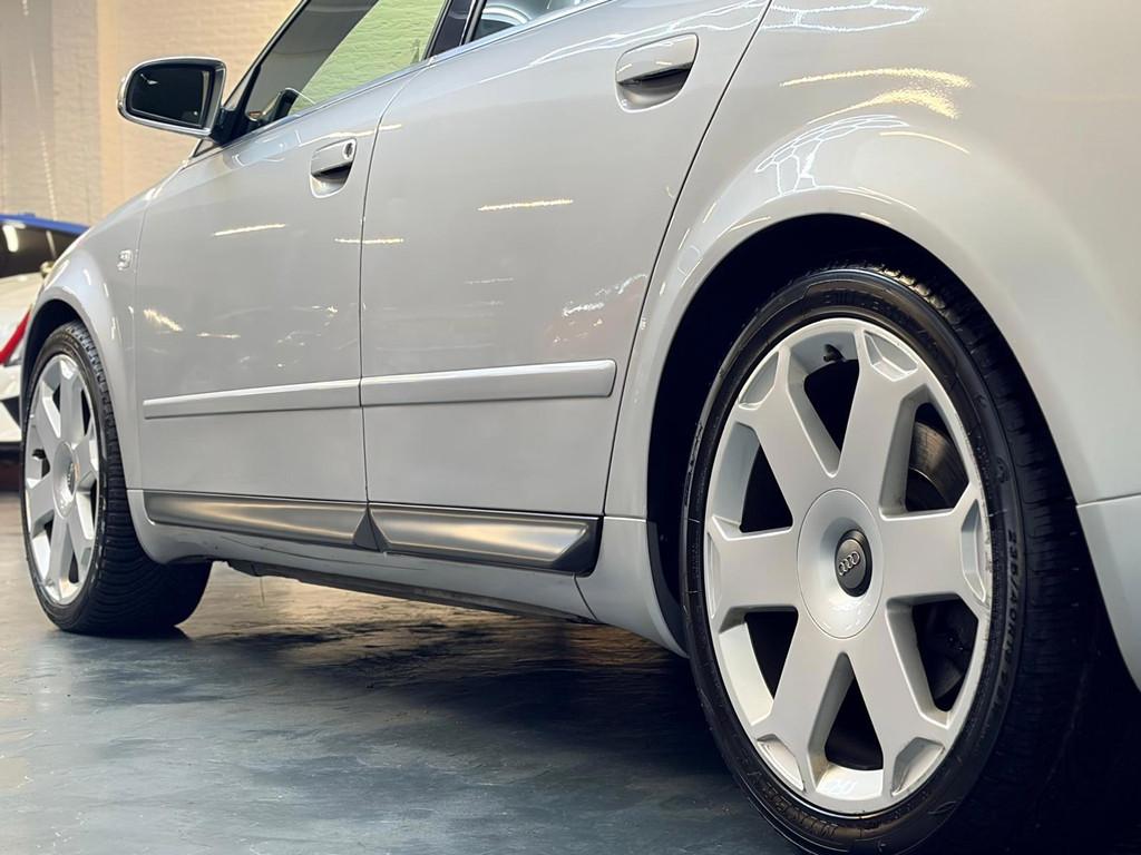 Audi A4 Avant 4.2 V8 quattro S4|YOUNGTIMER|BTW AUTO|344PK|RE, 1730 kg, Gebruikt, Vierwielaandrijving, 4163 cc