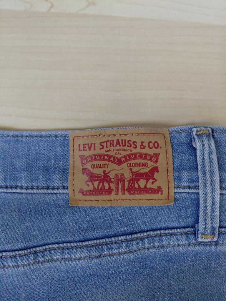 Levi's jeans, Kleding | Dames, Spijkerbroeken en Jeans, Ophalen, Gedragen, Blauw, W27 (confectie 34) of kleiner