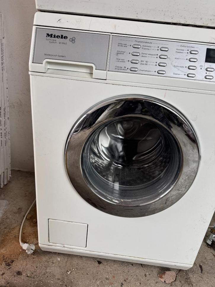 Miele wasmachine + bosch droger, Witgoed en Apparatuur, Wasmachines, Gebruikt, Voorlader, 4 tot 6 kg, 85 tot 90 cm, 1200 tot 1600 toeren