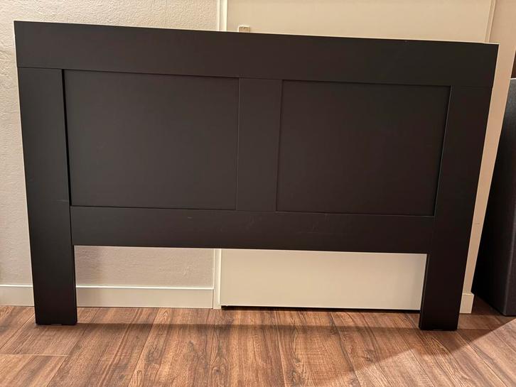 Losse achterwand bed Brimnes 160 breed, Huis en Inrichting, Slaapkamer | Bedden, Gebruikt, Tweepersoons, 160 cm, Hout, Zwart, Ophalen
