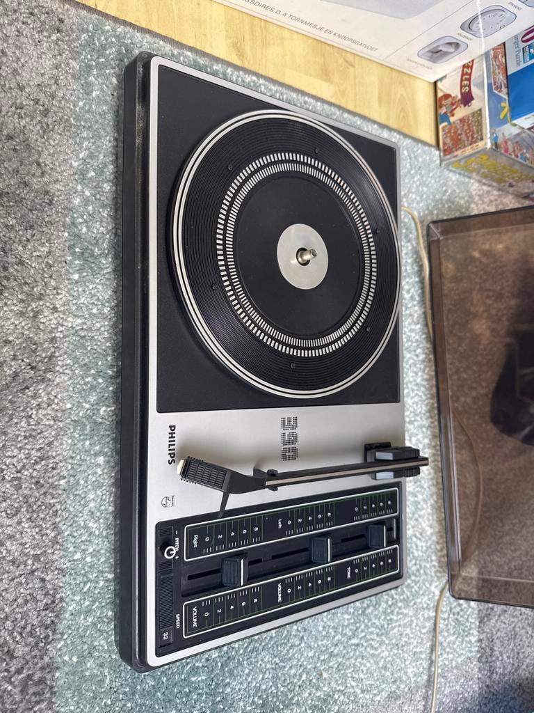 Vintage Philips Platenspeler met Speakers - Model 22GA230, Audio, Tv en Foto, Platenspelers, Ophalen, Gebruikt, Platenspeler, Philips
