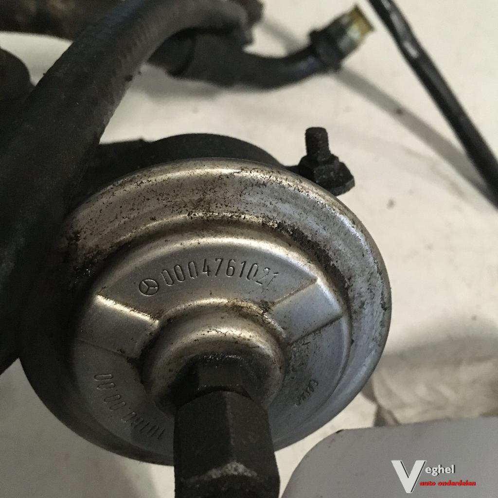 Mercedes W126 560 SeL 1987 2200284  Brandstofpomp met Accumu, Auto-onderdelen, Brandstofsystemen, Gebruikt, -, -, Ophalen of Verzenden