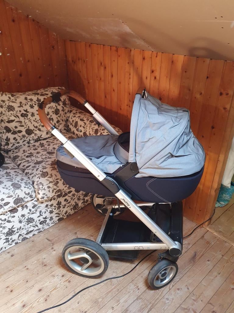 Mutsy IGO kinderwagen en wandelwagen, Kinderen en Baby's, Kinderwagens en Combinaties, Ophalen