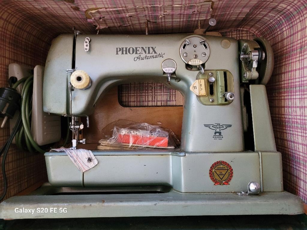 Phoenix naaimachine, Verzenden