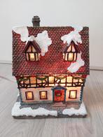 Kerstdorp: huisje met verlichting (merk Intratuin), Ophalen, Zo goed als nieuw