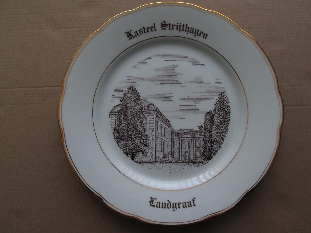 Sierbord Kasteel Strijthagen Landgraaf (Limburg Schaesberg), Ophalen