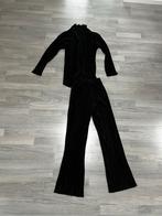 Zara Plissé Pak - Broek en Blouse - Maat S, Kostuum of Pak, Zwart, Ophalen of Verzenden, Zo goed als nieuw