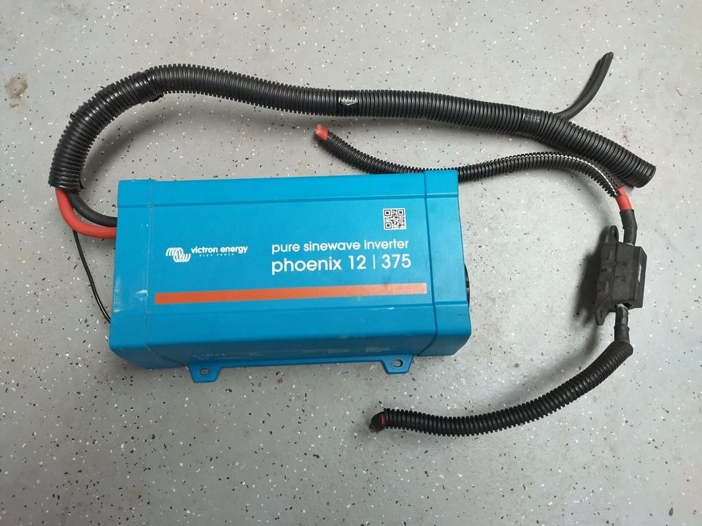 Victron omvormer 12volt 375 watt zeer netjes, Ophalen
