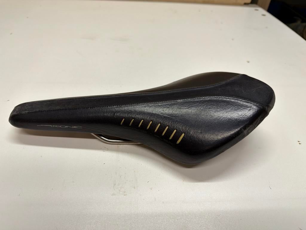 Fizik Arione Fi'zi:k fietszadel - Gebruikt, Gebruikt, Kunststof, Ophalen of Verzenden, Zadel