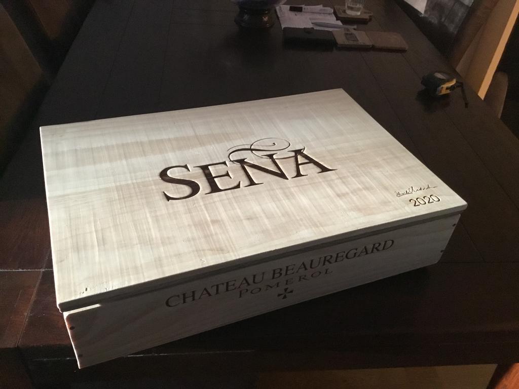 Wijnkist, Verzamelen, Wijnen, Ophalen of Verzenden, Zo goed als nieuw, Overige gebieden, Overige typen