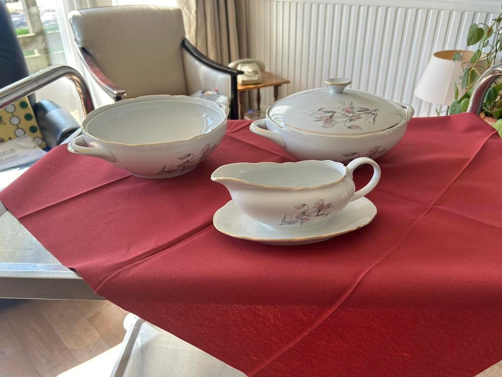 Antiek servies, Ophalen