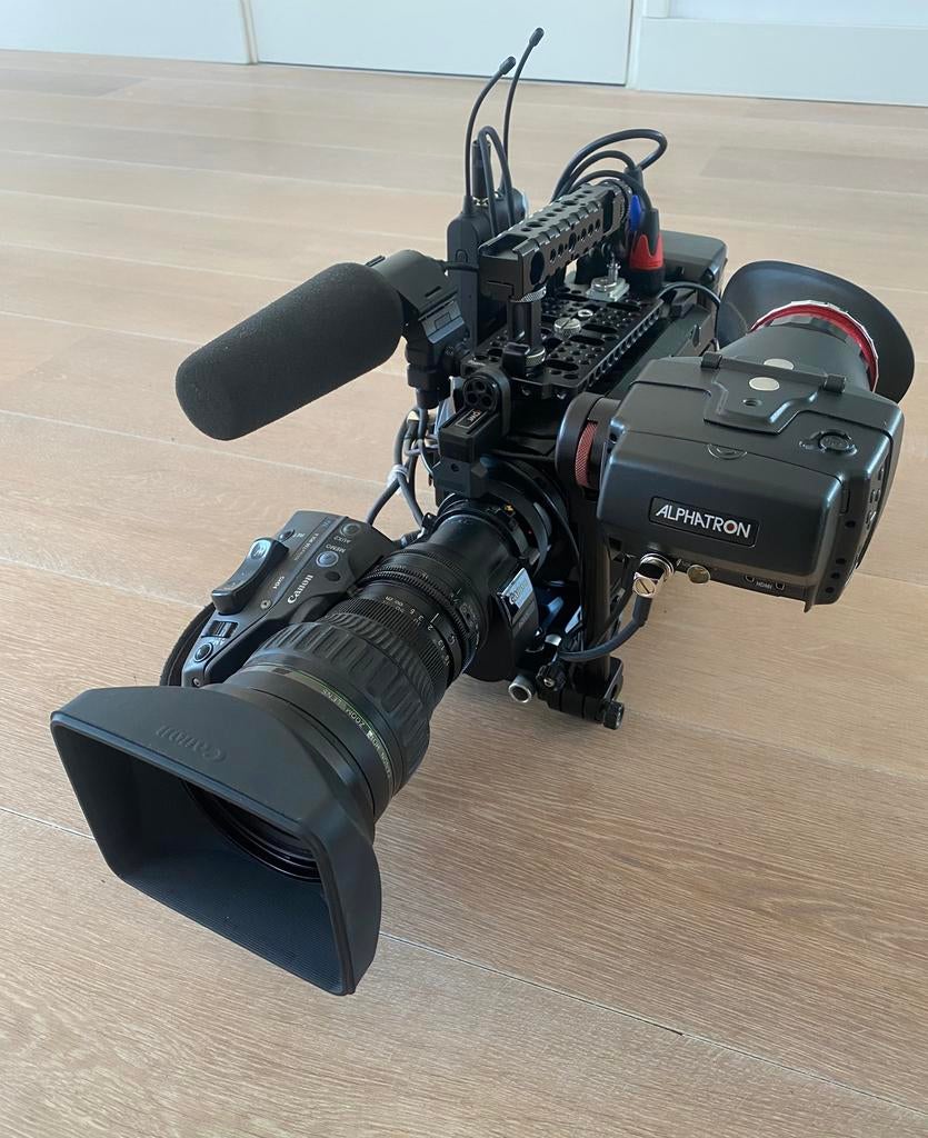 Black Magic Ursa 4K complete ENG camera aangeboden., Overige merken, Gebruikt, 20x of meer, Ophalen of Verzenden