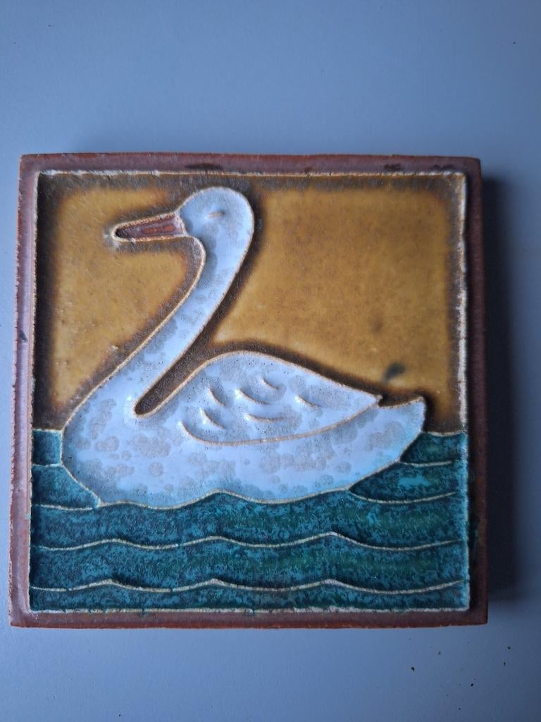 Cloisonne (metsel) tegel Porceleyne Fles van een zwaan., Ophalen of Verzenden