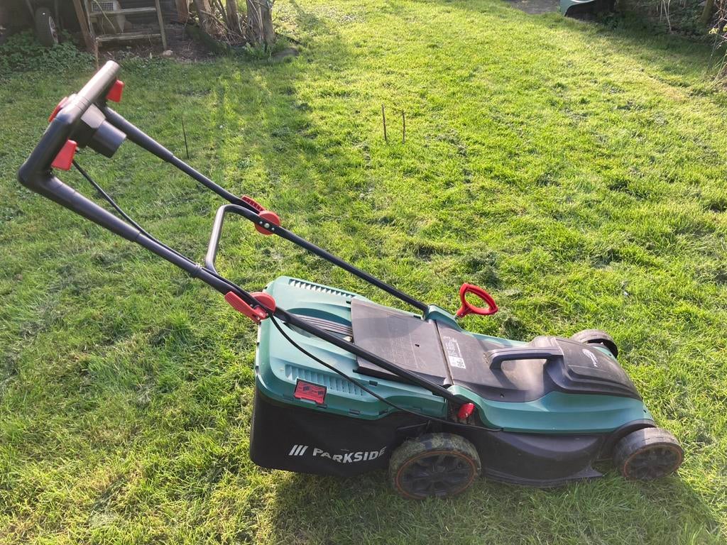 Parkside grasmaaier 1800W, Tuin en Terras, Grasmaaiers, Ophalen, Cirkelmaaier, Gebruikt, Elektrische grasmaaier
