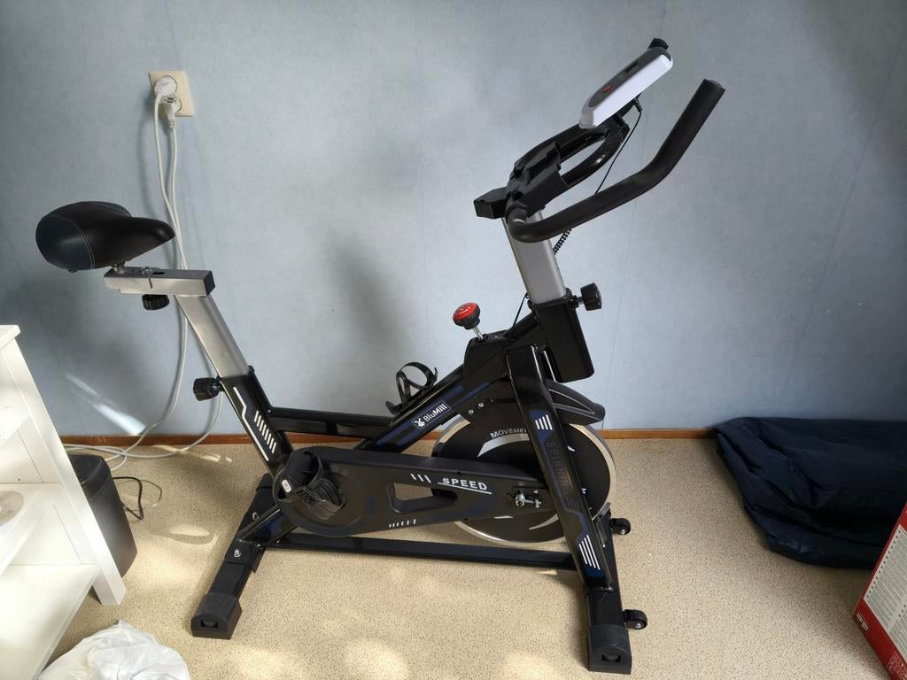 Hometrainer, Sport en Fitness, Fitnessapparatuur, Ophalen, Zo goed als nieuw, Benen, Hometrainer