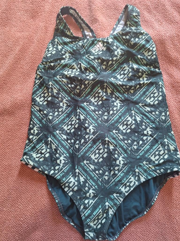 Badpak Adidas. 44, Adidas, Badpak, Ophalen of Verzenden, Zo goed als nieuw