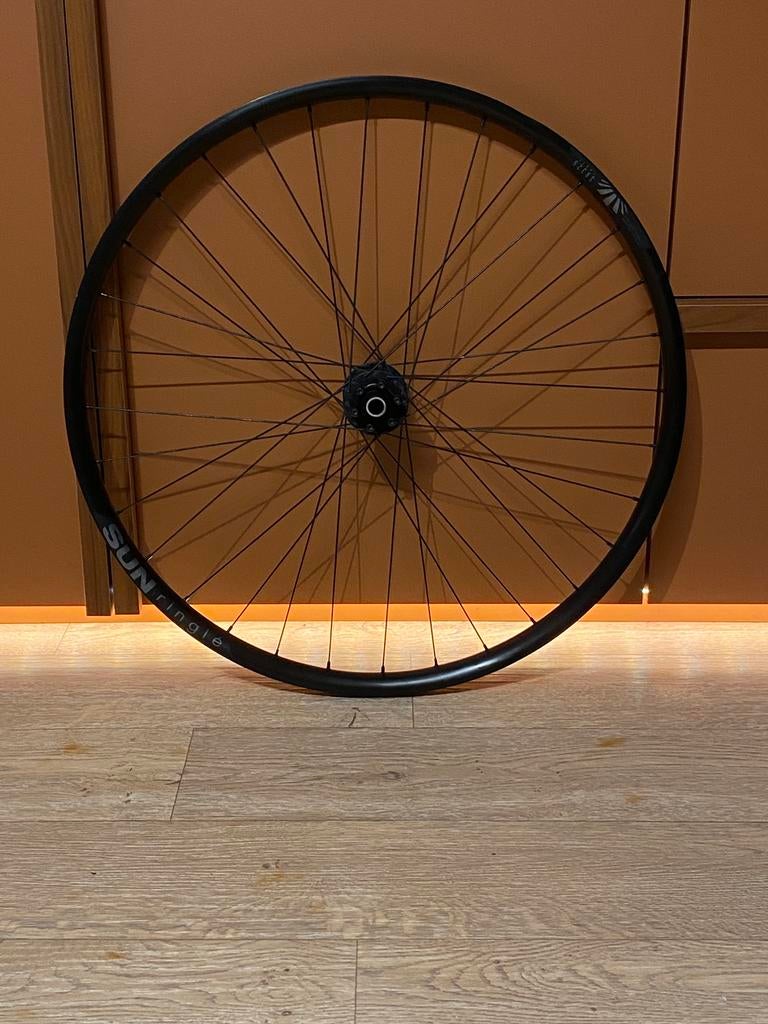 Voorwiel 29 inch 110x15 boost, Fietsen en Brommers, Fietsonderdelen, Zo goed als nieuw, Wiel, Ophalen