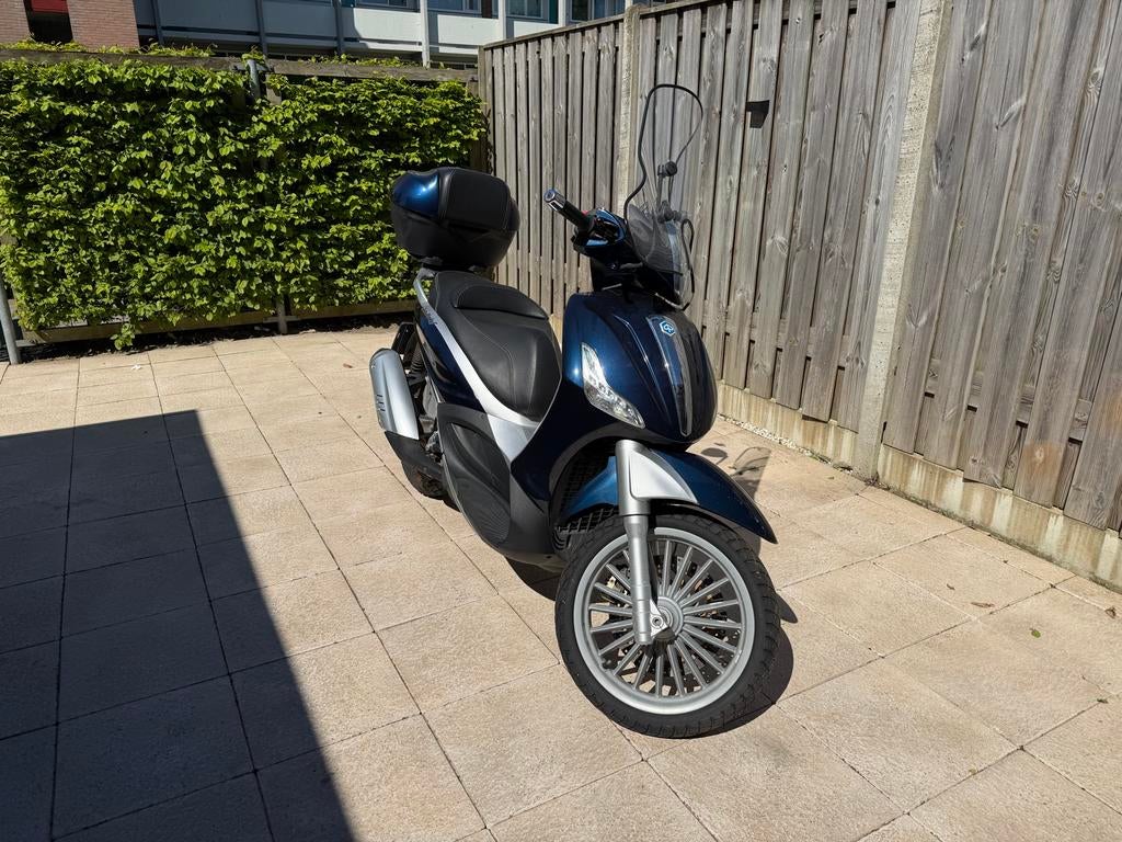 Piaggio Beverly 300cc - Blauw/Zilver - Goede Staat, Motoren, Scooter, 300 cc, Gebruikt, Particulier