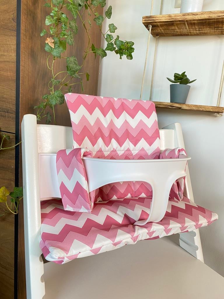 Roze kussenset voor kinderstoel stokke tripp trapp, Kinderen en Baby's, Kinderstoelen, Ophalen of Verzenden, Nieuw, Meegroeistoel