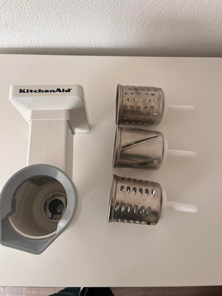 Kitchenaid slicer/shredder opzetstuk, Ophalen of Verzenden, Zo goed als nieuw
