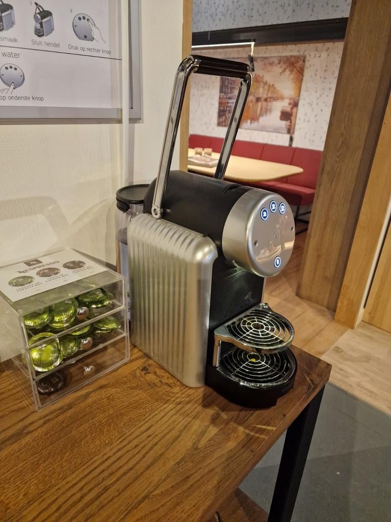 Nespresso Zenius koffie apparaat professioneel, Witgoed en Apparatuur, Koffiezetapparaten, Ophalen of Verzenden, Koffiemachine