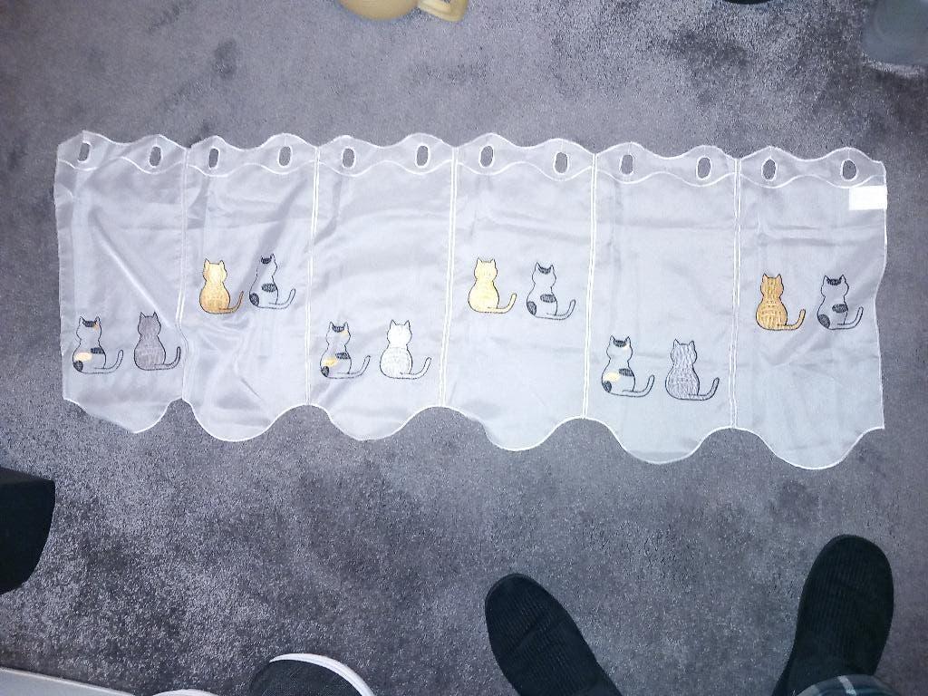 vitragegordijn met katten erop (nieuw), Glasgordijn onder strook, 100 tot 150 cm, Nieuw, Ophalen of Verzenden