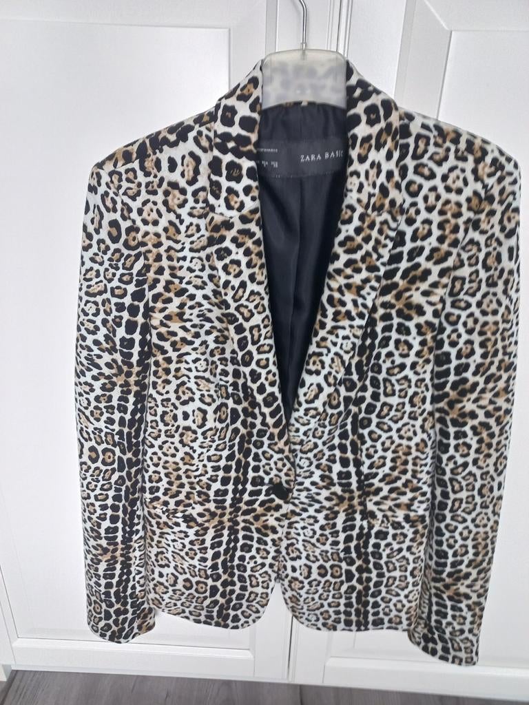Panter blazer van zara mt s 2 x gedragen, Kleding | Dames, Bruin, Zara, Ophalen of Verzenden, Zo goed als nieuw
