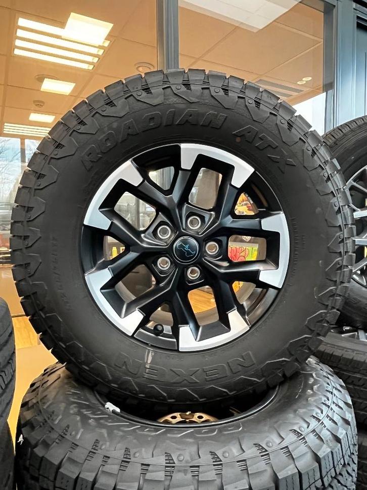 Set van 5 Jeep Wrangler JL RUBICON wielen + banden, Auto-onderdelen, Banden en Velgen, Band(en), All Season, 17 inch, 255 mm, Terreinwagen