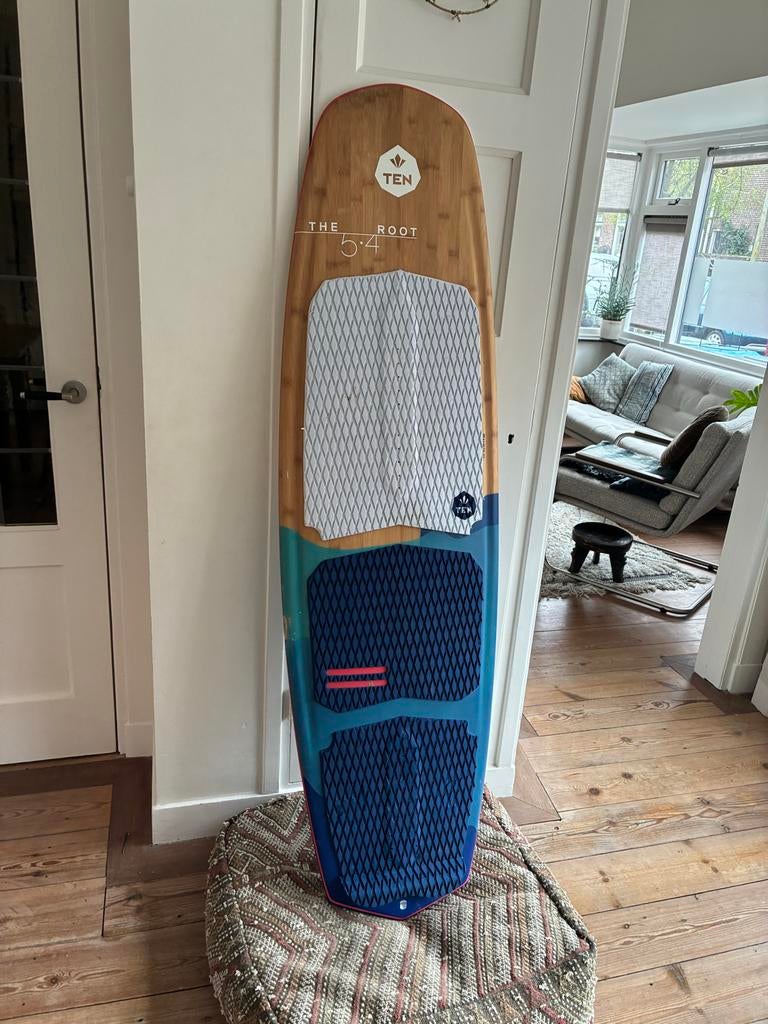 Kitesurfboard TEN - Directional 5”4 - Kitesurfbord, Watersport en Boten, Kitesurfen, Directional, Ophalen, Gebruikt, Kiteboard
