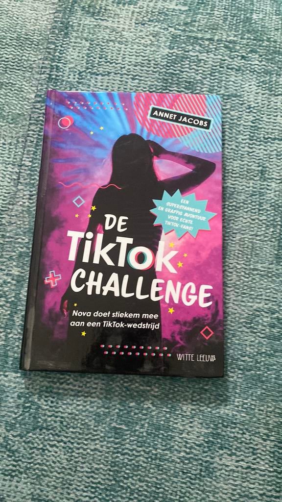 De TikTok challenge, Boeken, Ophalen of Verzenden, Zo goed als nieuw