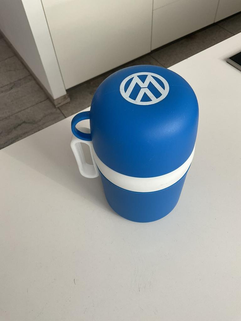 VW Volkswagen drinkbeker warm of koud, Huis en Inrichting, Keuken | Tupperware, Ophalen, Zo goed als nieuw, Blauw, Overige typen