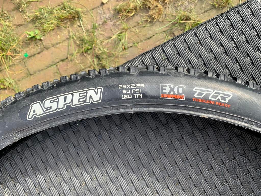 Maxxis Aspen Exo 29x2.25 (2 stuks), Ophalen of Verzenden, Zo goed als nieuw, Mountainbike, Band