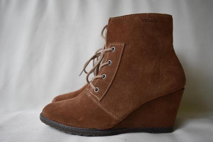 April'26 TAMARIS maat 40 lederen en gevoerde laarzen ZGAN, Kleding | Dames, Schoenen, Zo goed als nieuw, Lage of Enkellaarzen