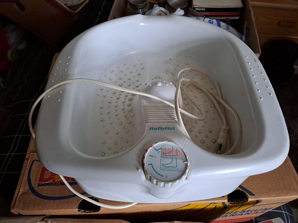 Mooie voeten massage bad babyliss, Ophalen, Gebruikt